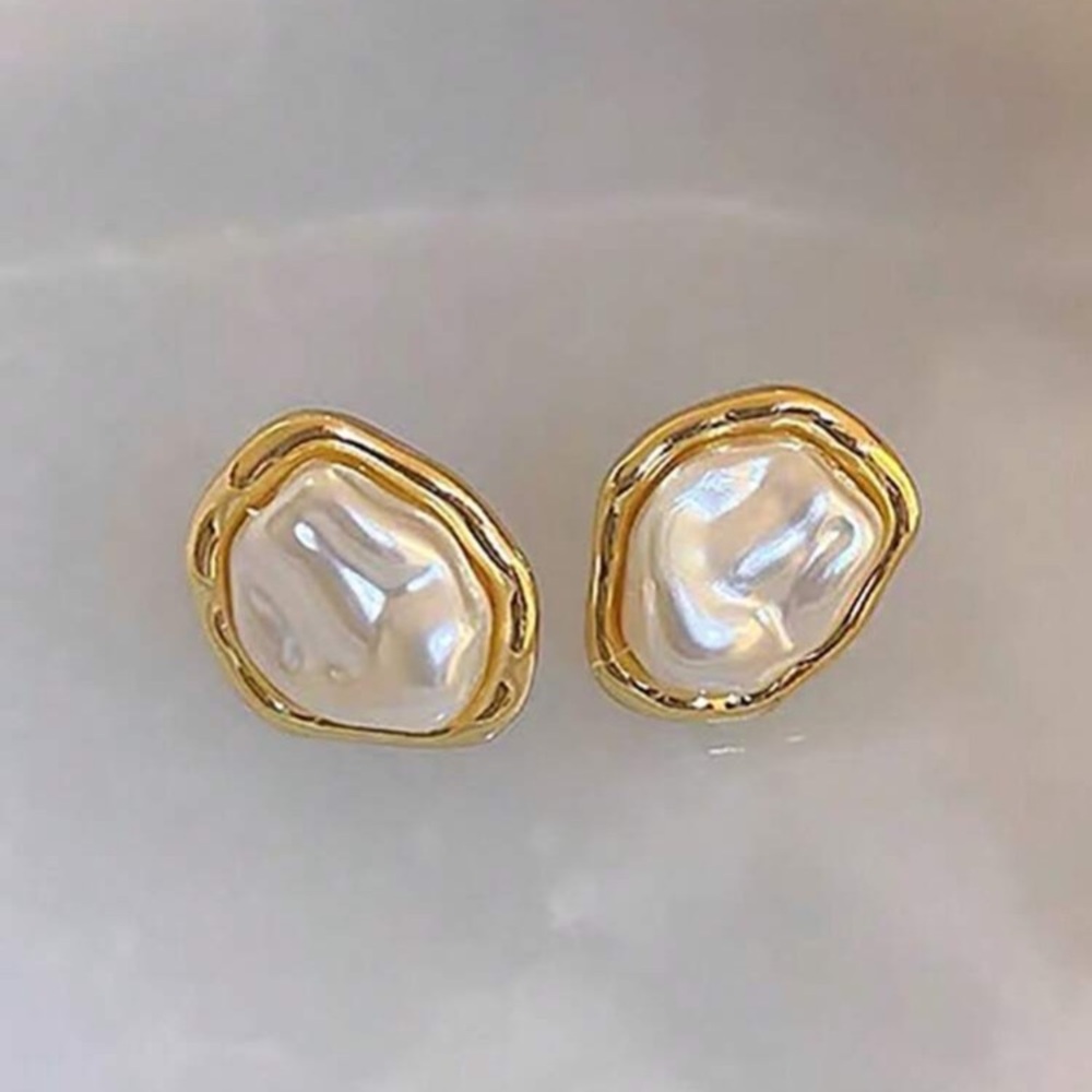 Pearl Stud Earrings